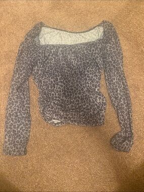 Leopard Print Long-Sleeve Square Neck Top - Gray